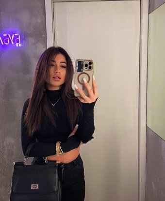 Экзотическая красотка ждет тебя для ярких встреч. Без комплексов, без усталости. Готова к экспериментам. Только для ценителей качественного отдыха. 17, 20 лет