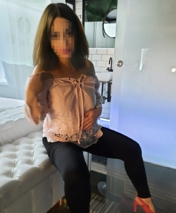 Со мной ты окунешься в мир страсти и удовольствия. Жду звонка от состоятельного джентльмена. Гарантирую полное удовлетворение и конфиденциальность. 2214, 40 лет